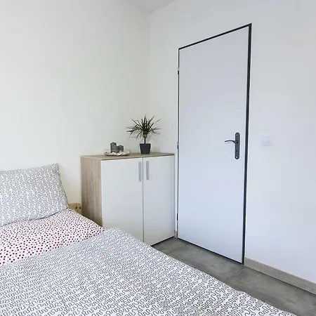 ゲストハウス 43 3*